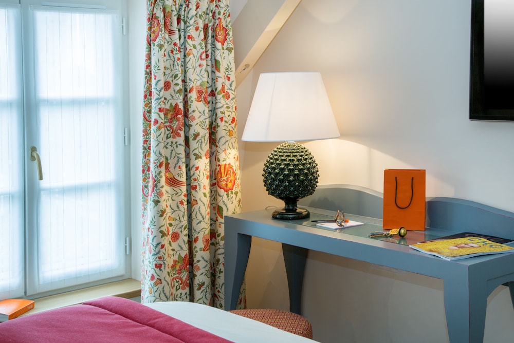 Le Relais Des Trois Chateaux 41/55
