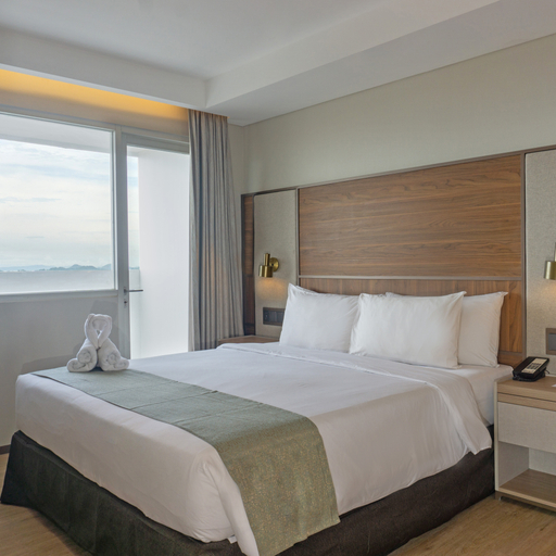 Springhill, Suite