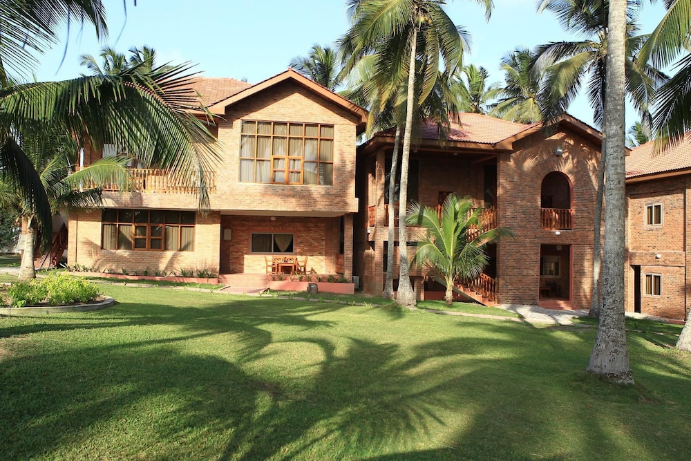 COCONUT GROVE BEACH RESORT 58/66