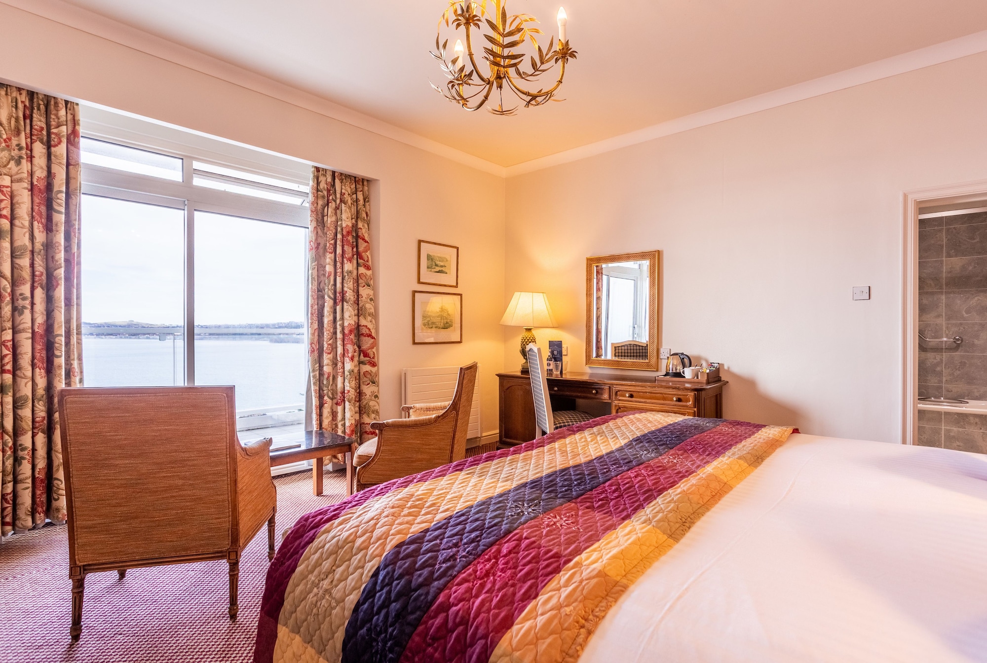 DELUXE, DOUBLE BED, SEA VIEW