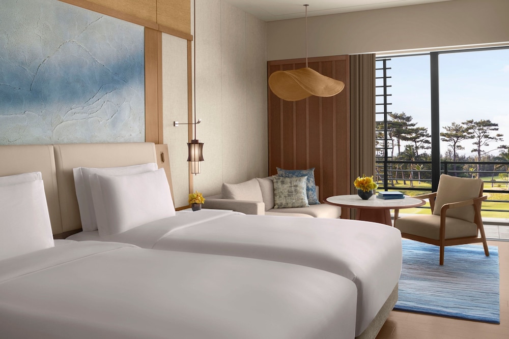 Deluxe, 2 Double Beds, with View, Balcony