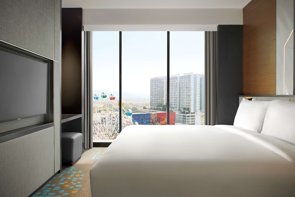 DoubleTree by Hilton Shah Alam i-City 12/76