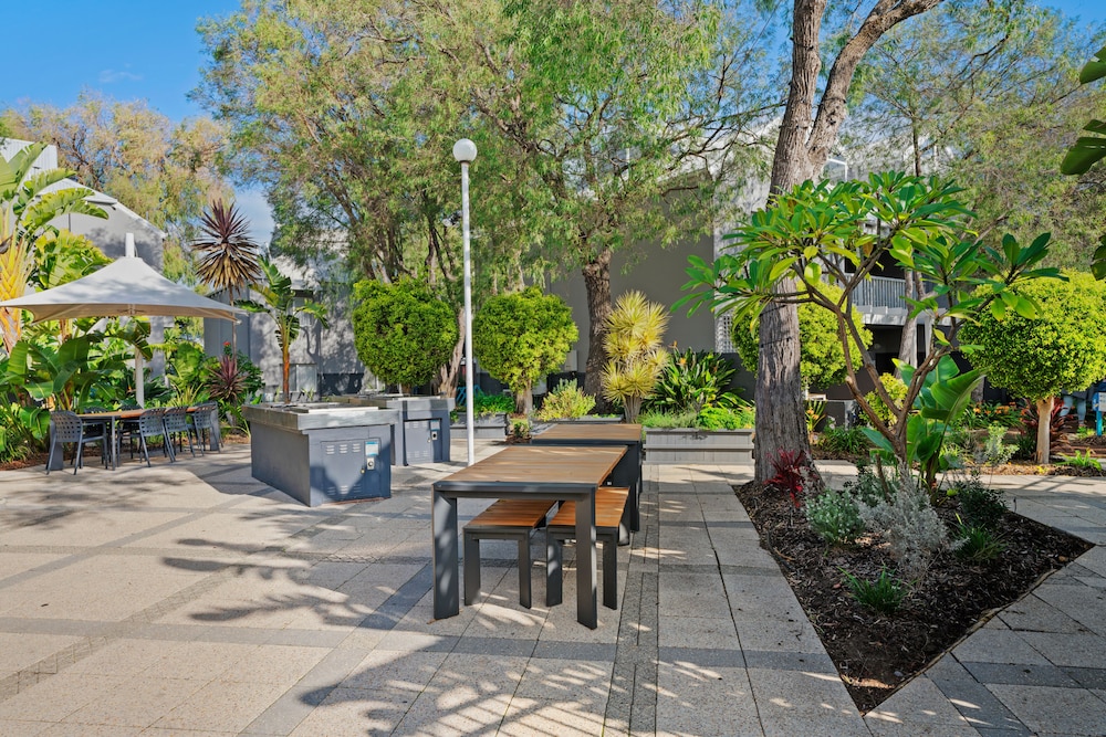 Broadwater Beach Resort Busselton 5/50