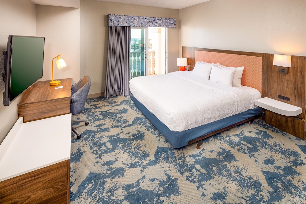ROOM, KING BED, OCEAN VIEW