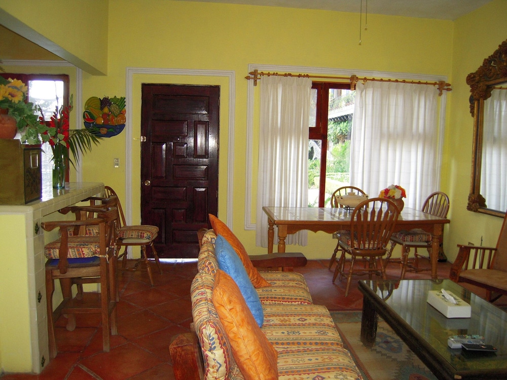 Hacienda de las Flores 31/50