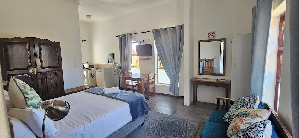 Kelkiewyn Guesthouse Caledon 20/40