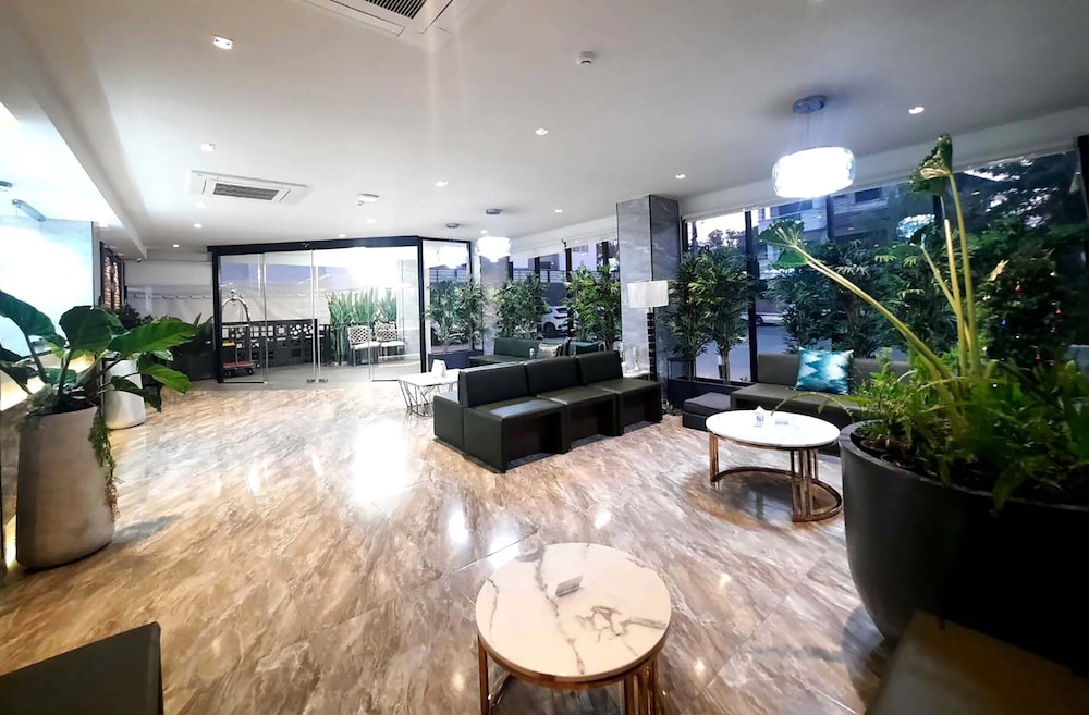 The 9 Residence Hotel 12/50