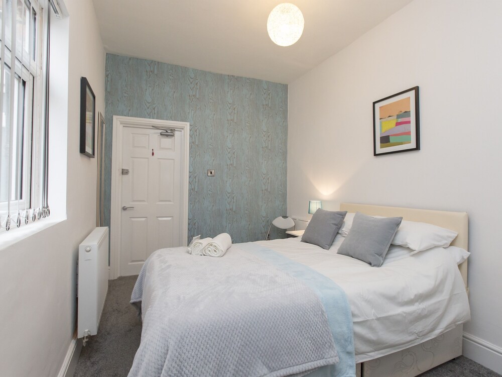 Townhouse Plus @ 40 West St 10/50