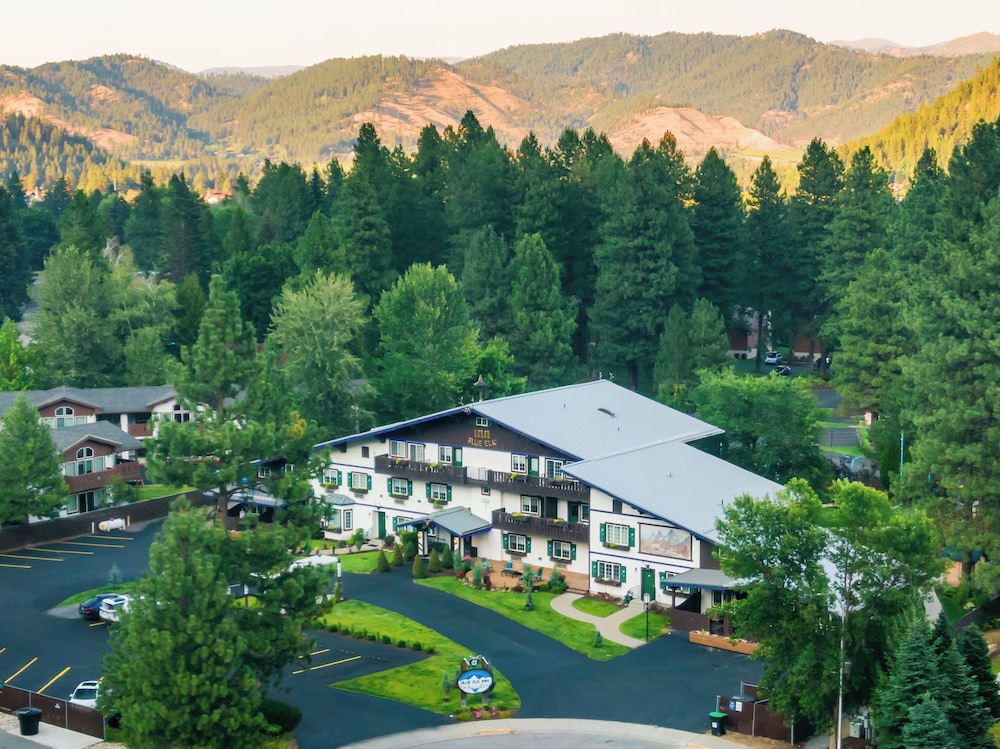Blue Elk Inn 40/51