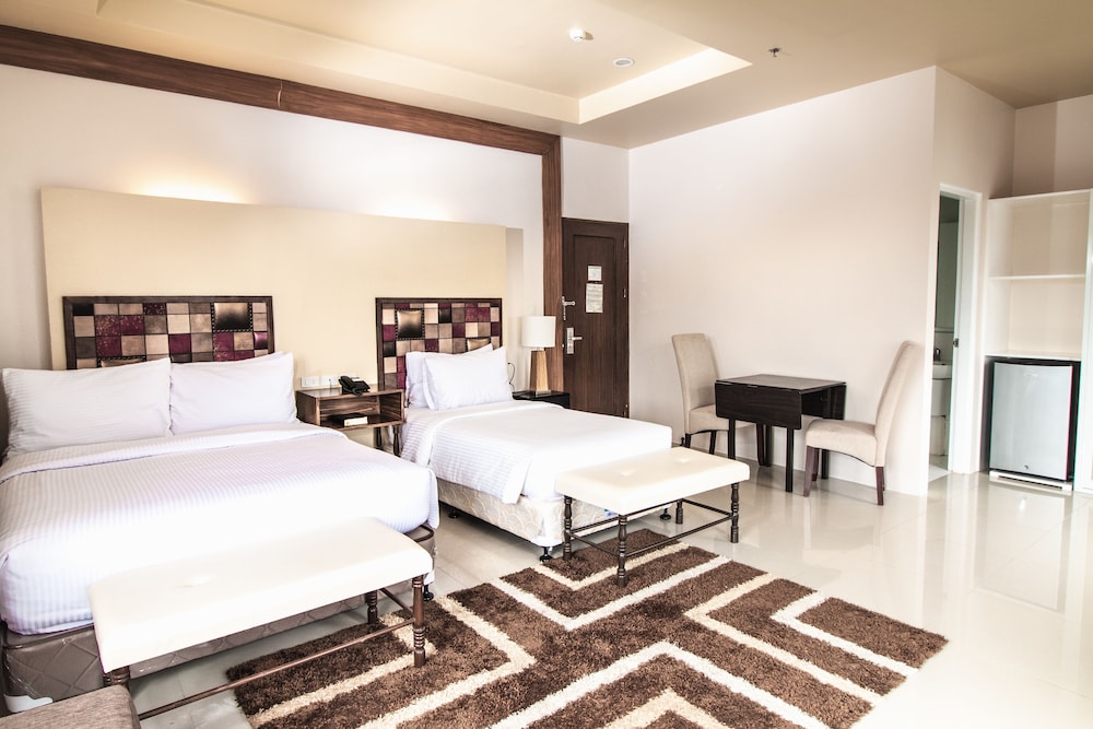 Sierra Hotel 32/46