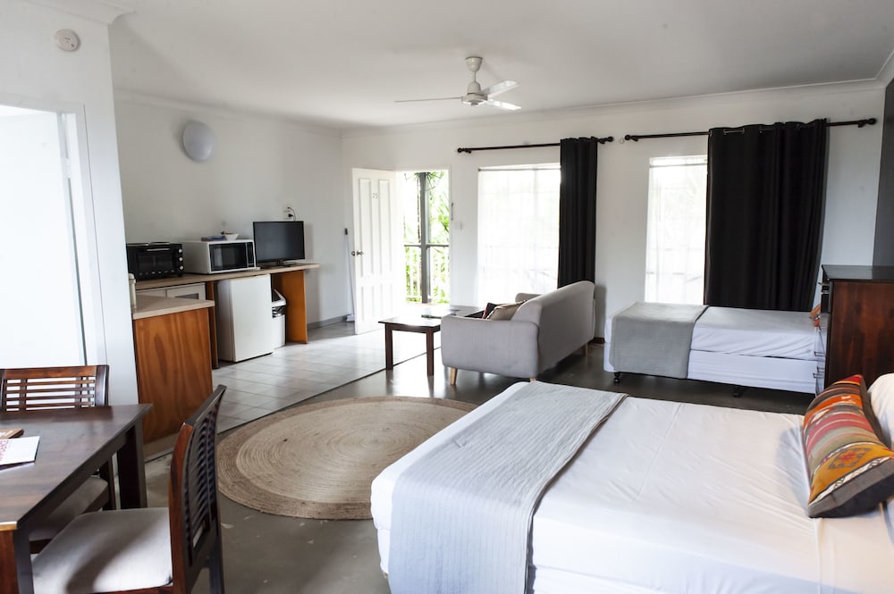 Motel Nomad 26/76