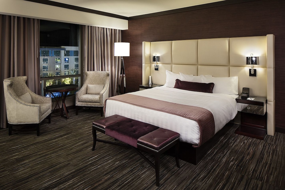 Viejas Casino Resort 13/50