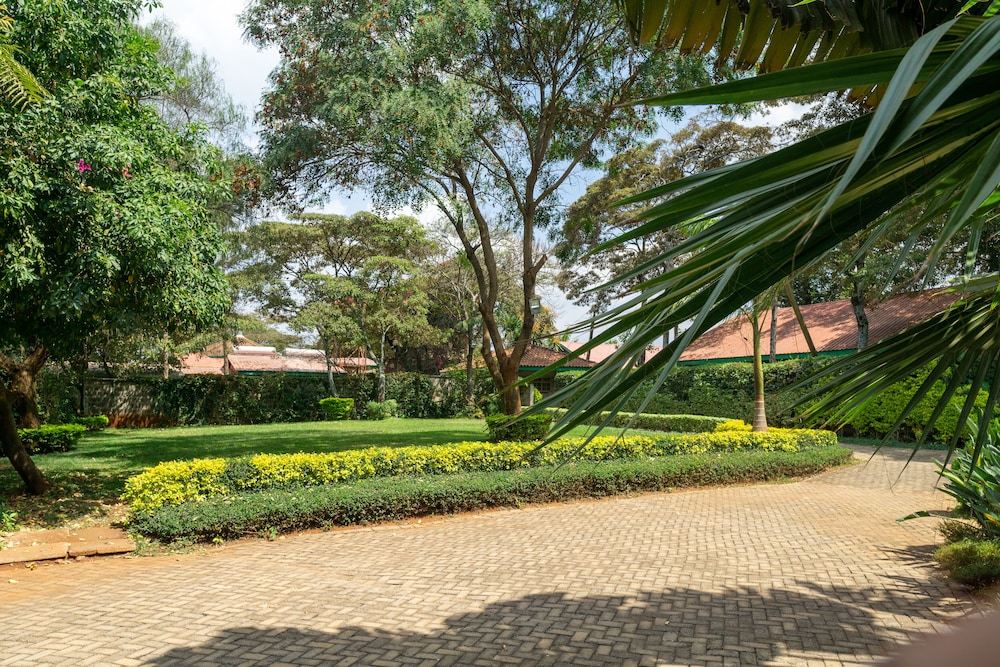 Sportsview Hotel Kasarani 67/71