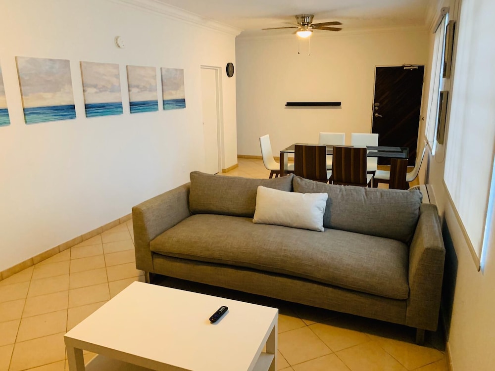 The Tryst Beachfront Hotel 23/50