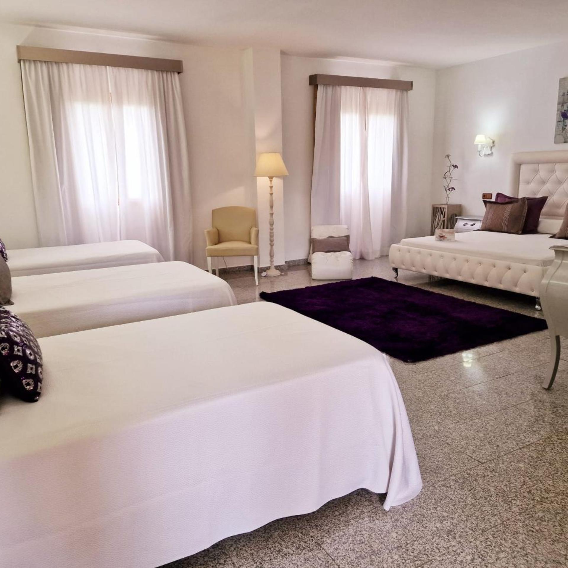 جناح عائلي، Hotel Plaza del Castillo 6/7