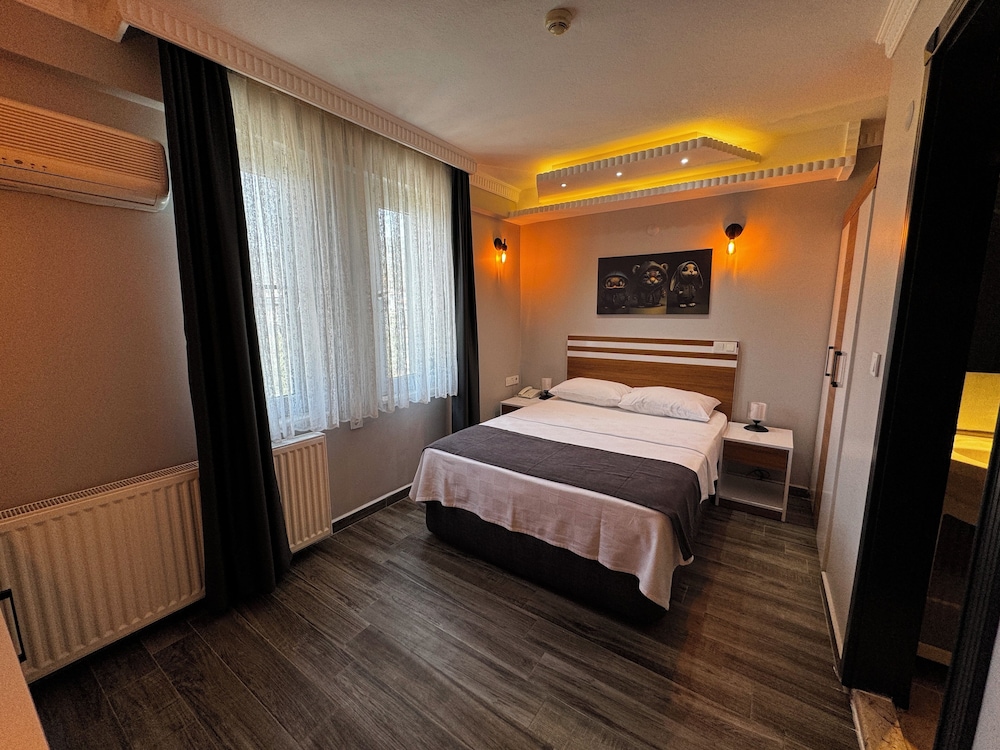 Lopera Beach Hotel 15/50