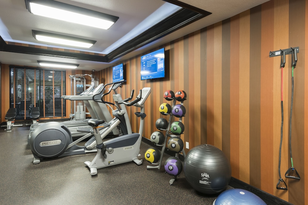 Holiday Inn Express Holland 35/55