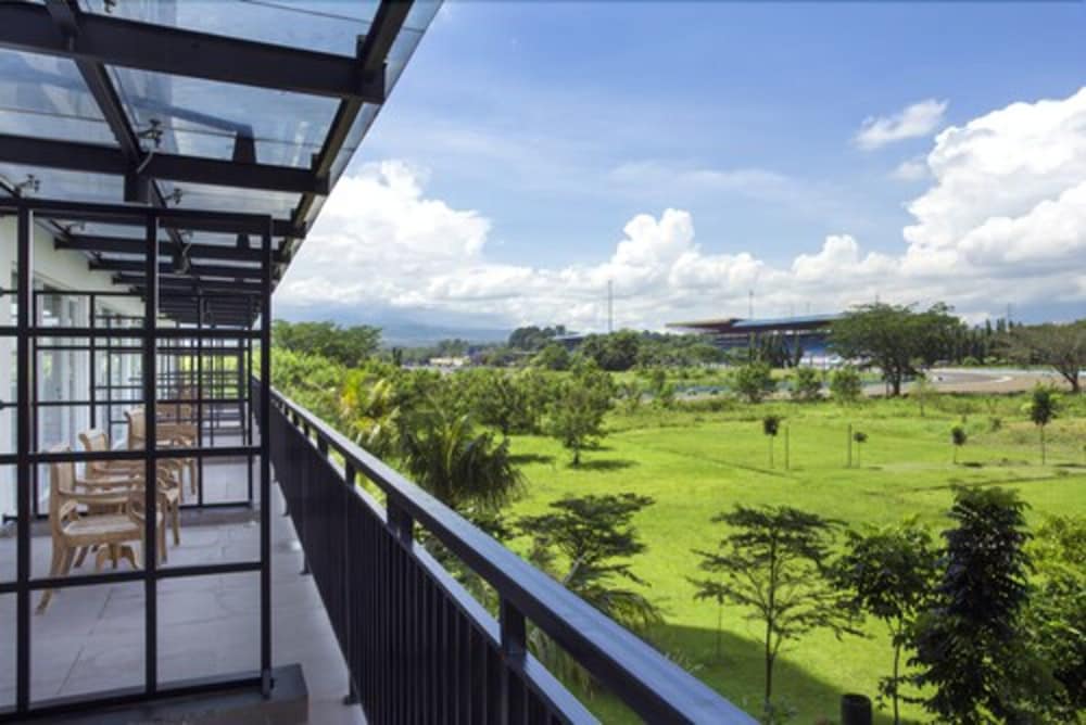 Lorin Sentul 5/53