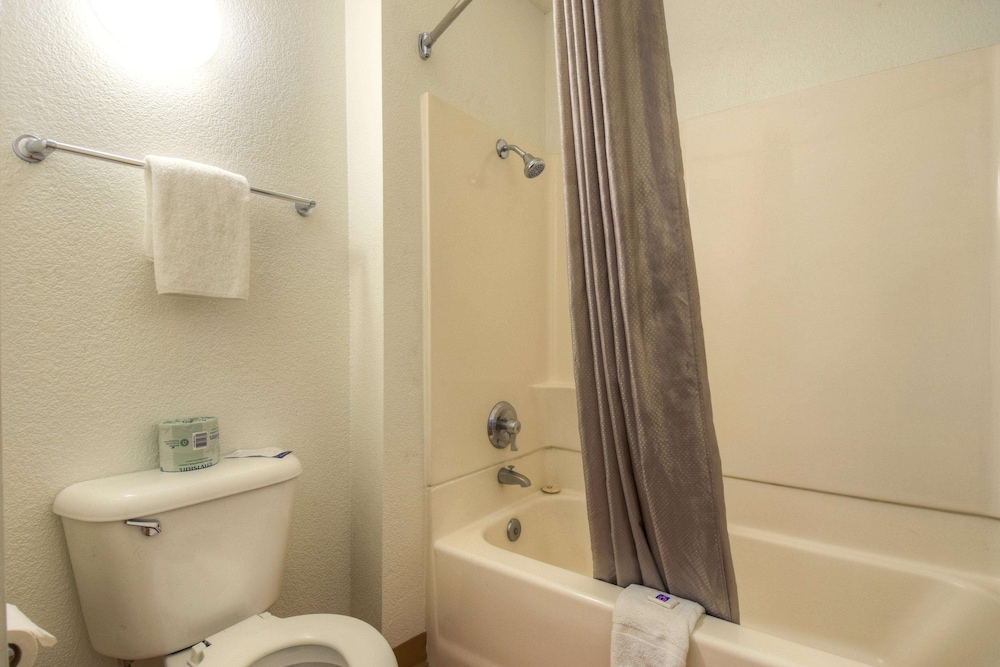 Motel6 Chula Vista, CA - San Diego 48/51
