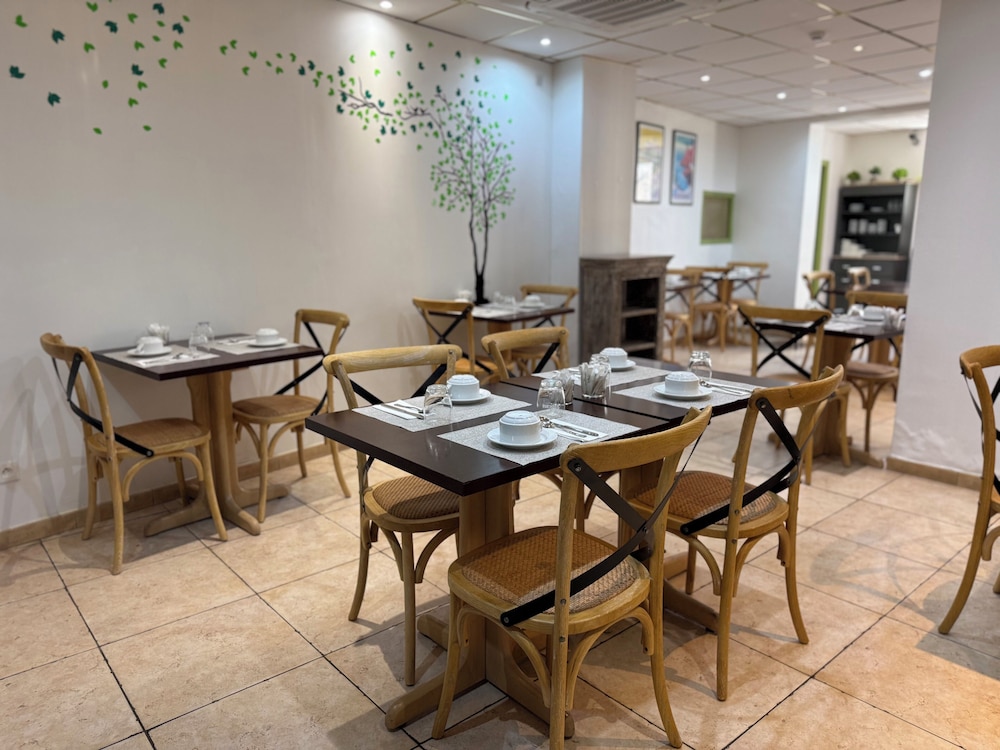 Hotel Provencal 45/51