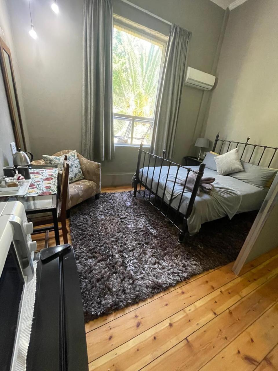 Ladybrand Heritage House 16/50