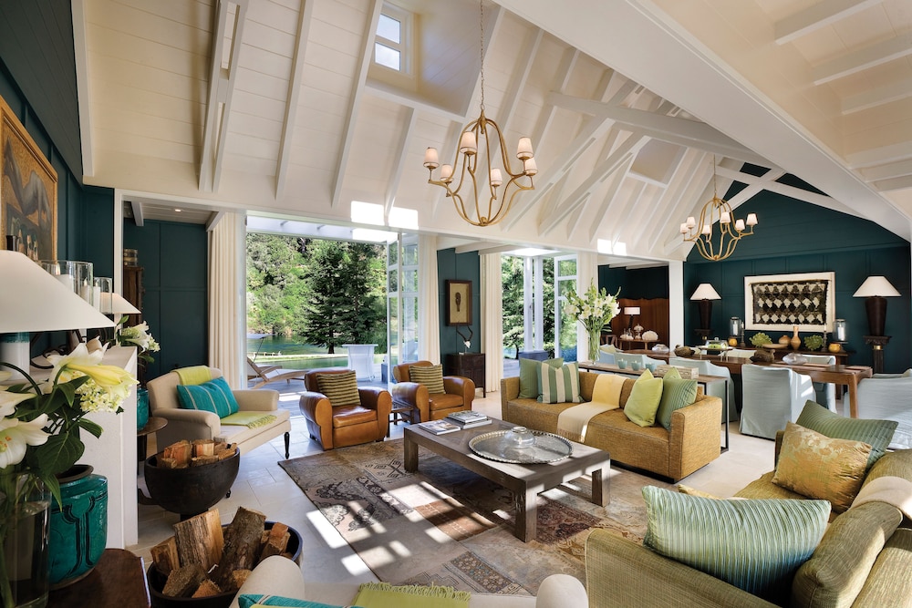 HUKA LODGE 40/66
