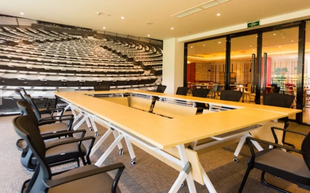 Ibis Wenzhou University Hotel 46/53