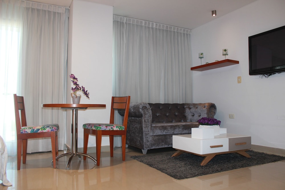 Hotel Atrium Plaza 44/65