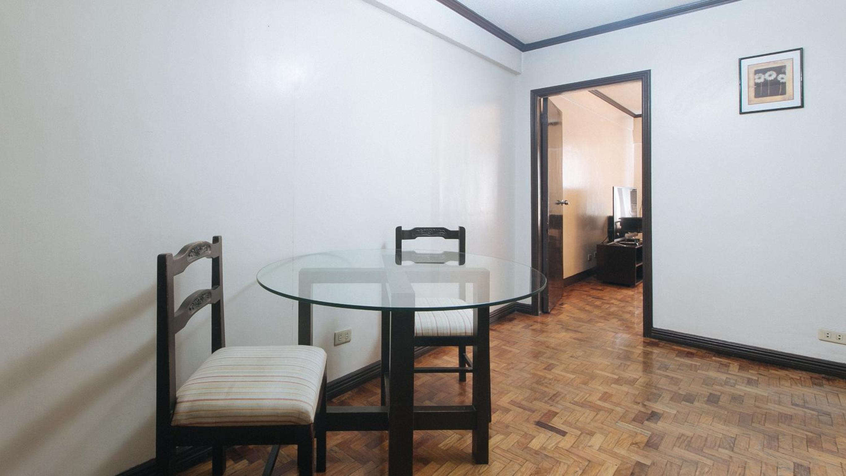 El Rico Suites 41/47