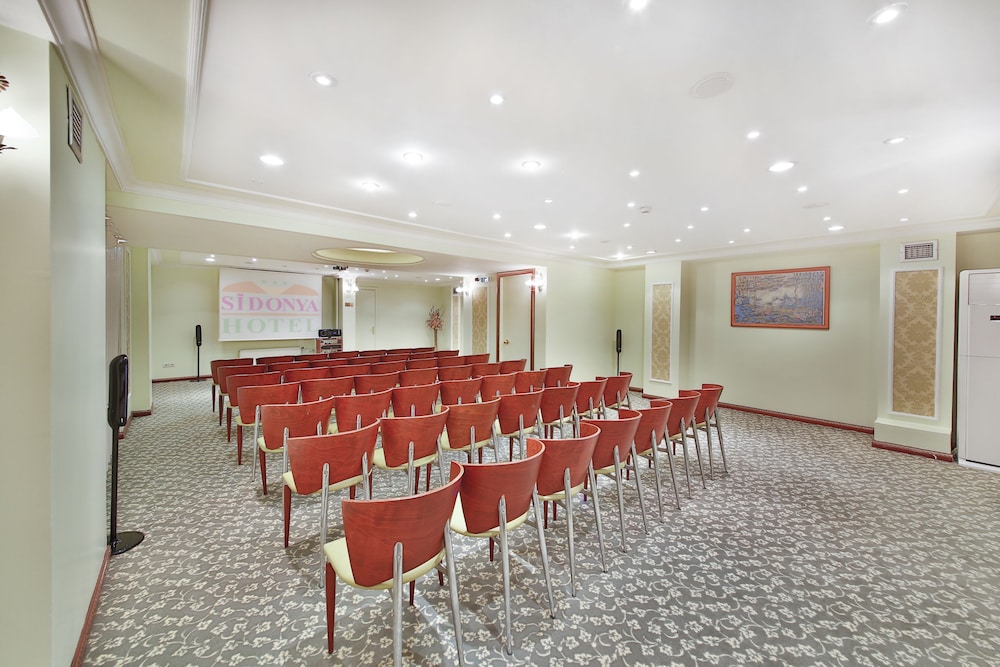 SIDONYA HOTEL 63/66