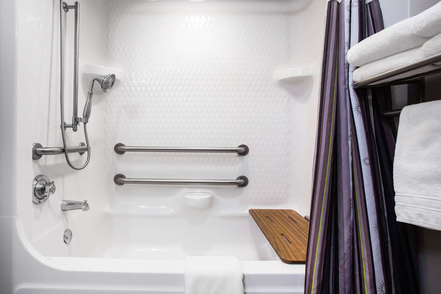 La Quinta Inn & Suites by Wyndham Pontoon Beach 34/37