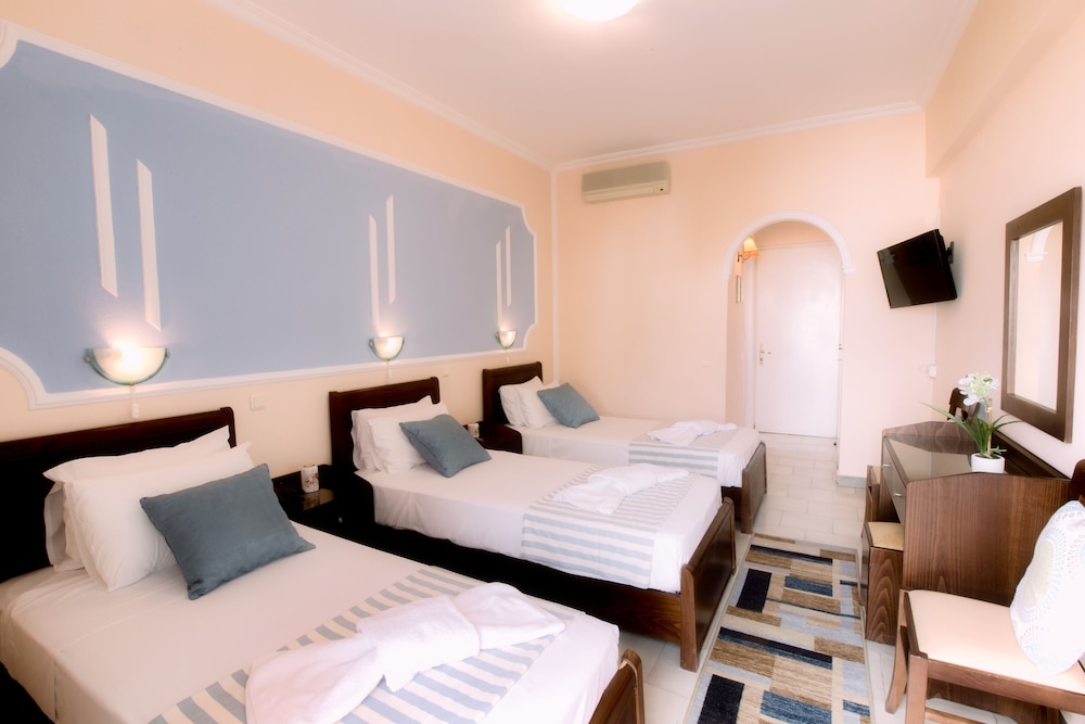 Sirena Beach Hotel 25/56