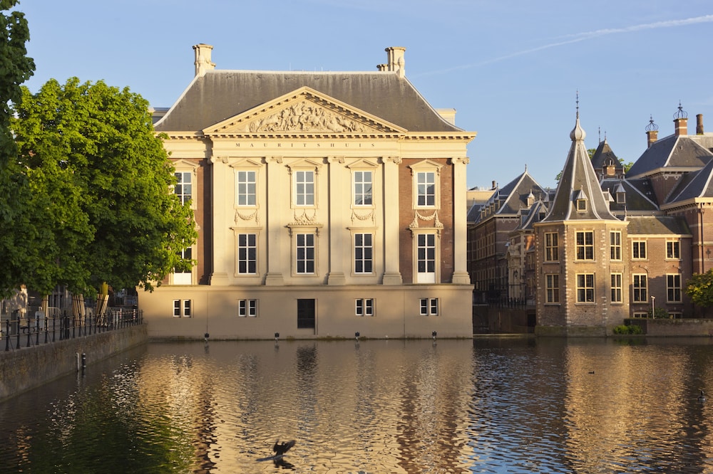 Movenpick Hotel The Hague 64/68