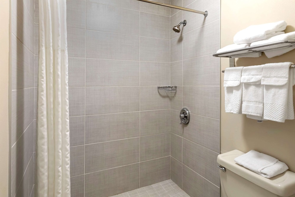 Quality Inn Seneca US-123 51/53