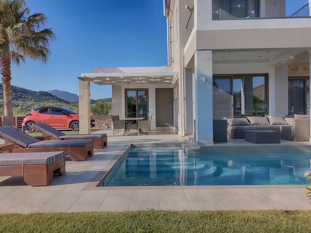 Alexandros Villa 33/42