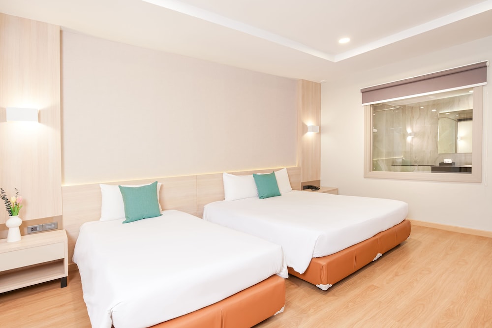 2 BEDROOMS, FAMILY