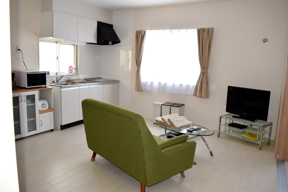 Rainbow Terrace 33/47