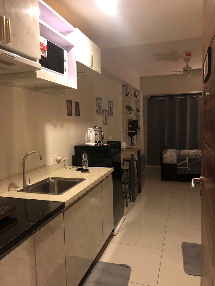 Ecj Cozy Studio Units At Horizons 101 19/50