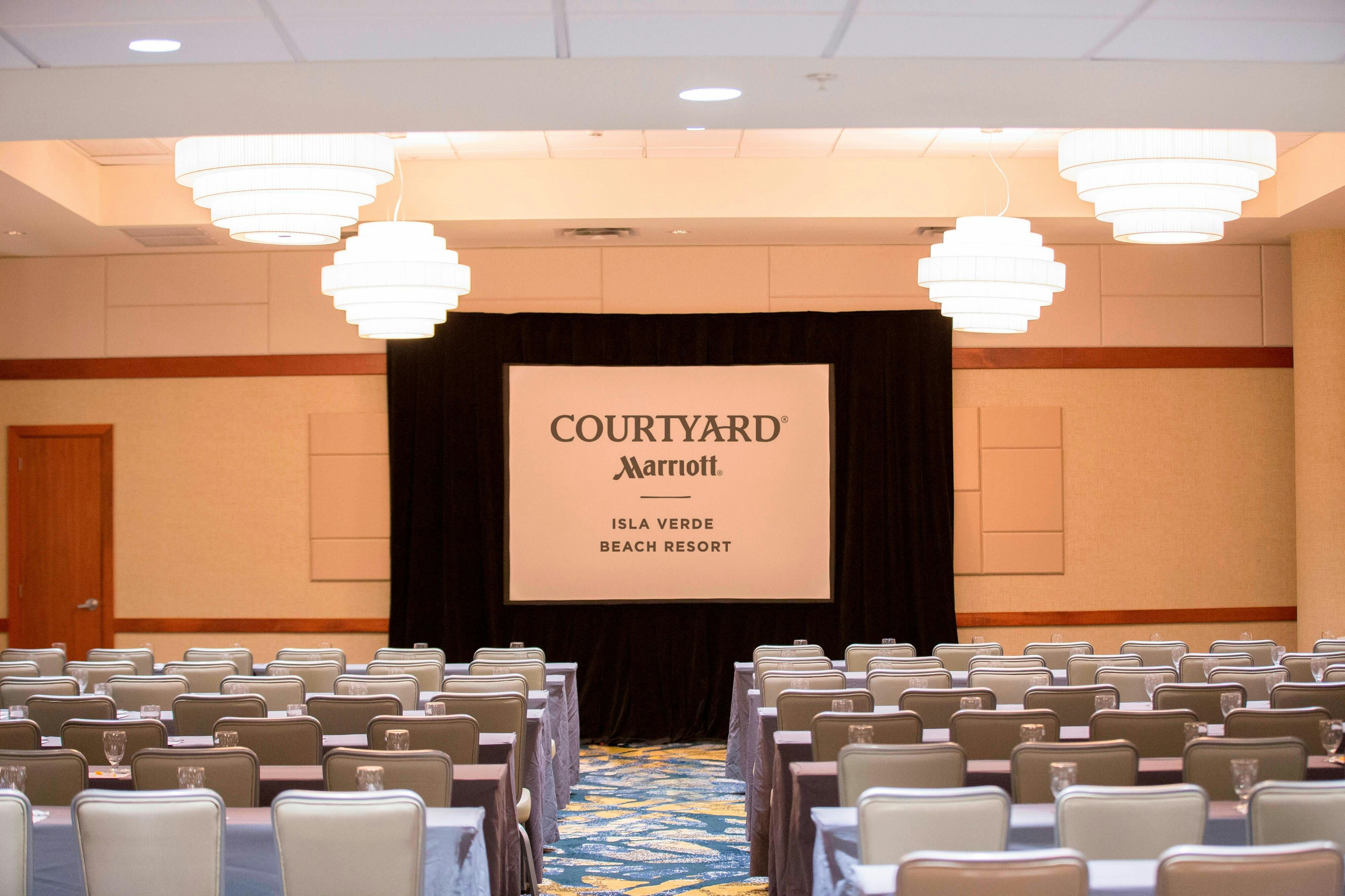 Courtyard Isla Verde Beach Resort 45/54
