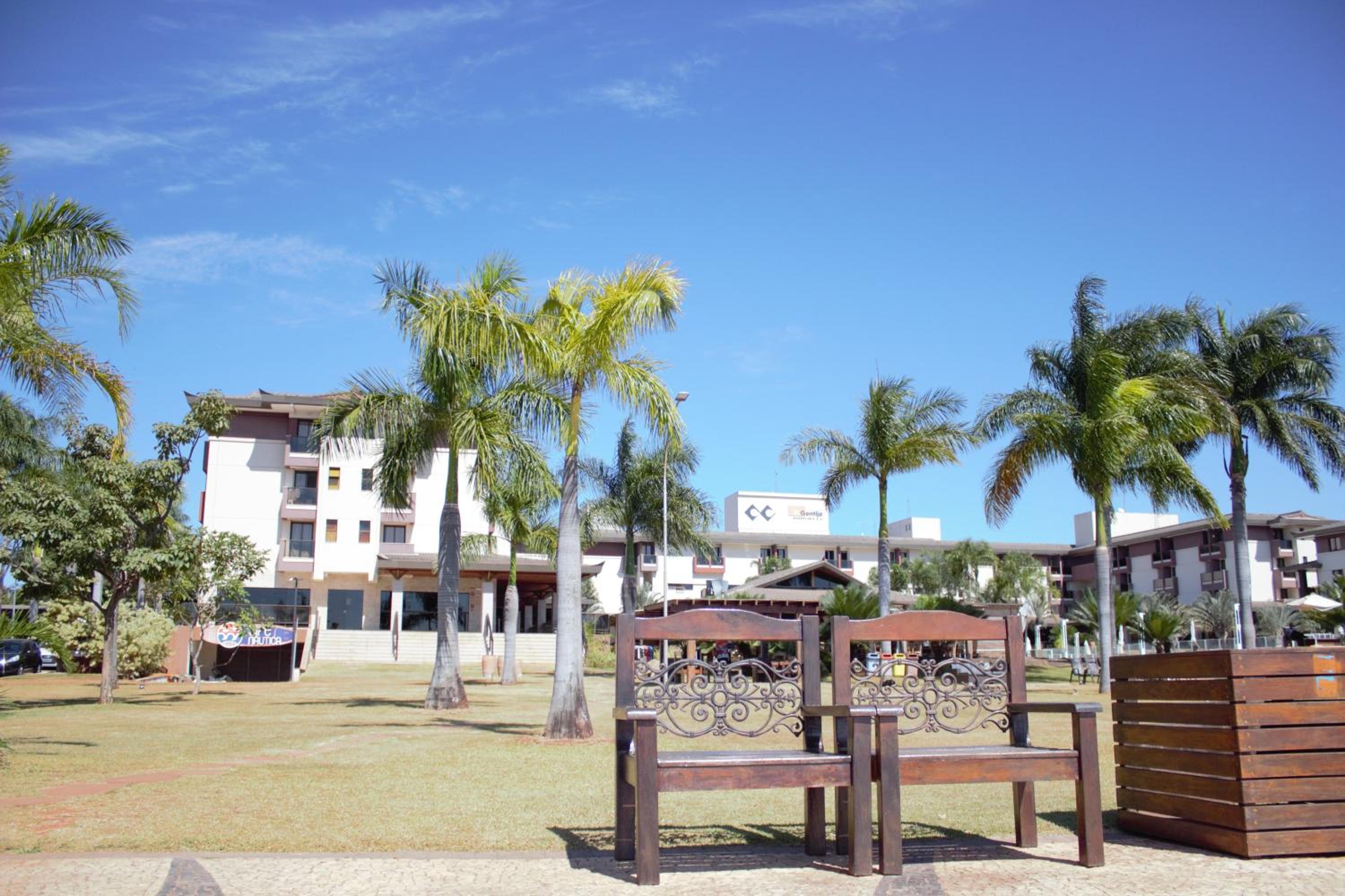 Life Resort Hplus Long Stay 18/24