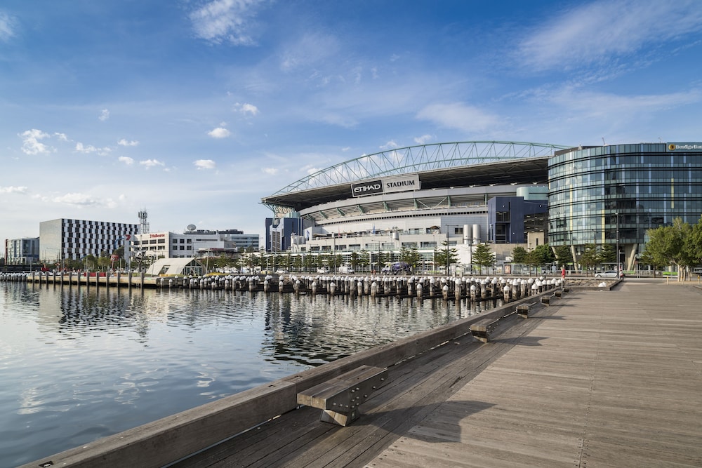 Akom Docklands 41/50