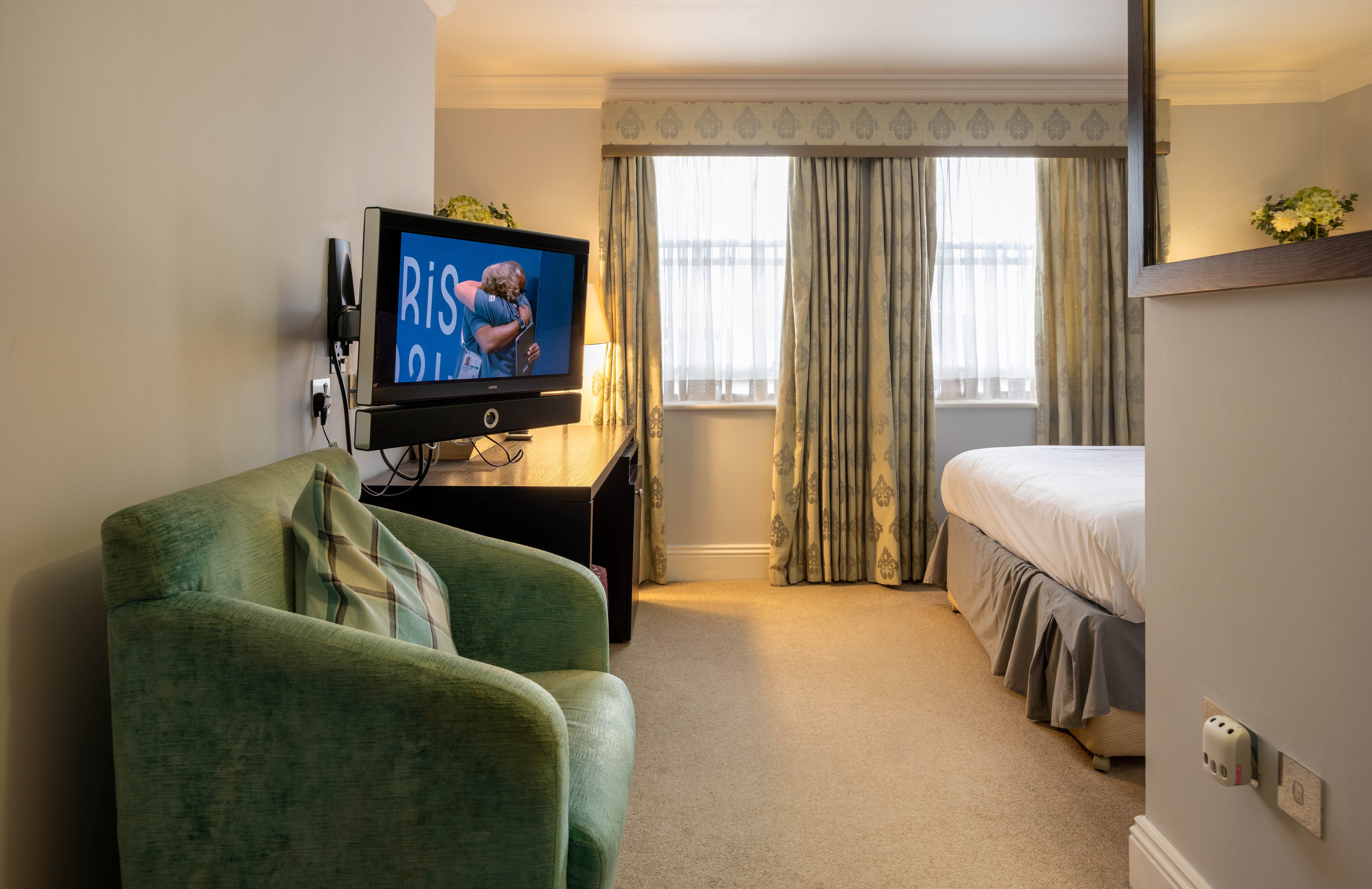 Cathedral Quarter Hotel 31/50