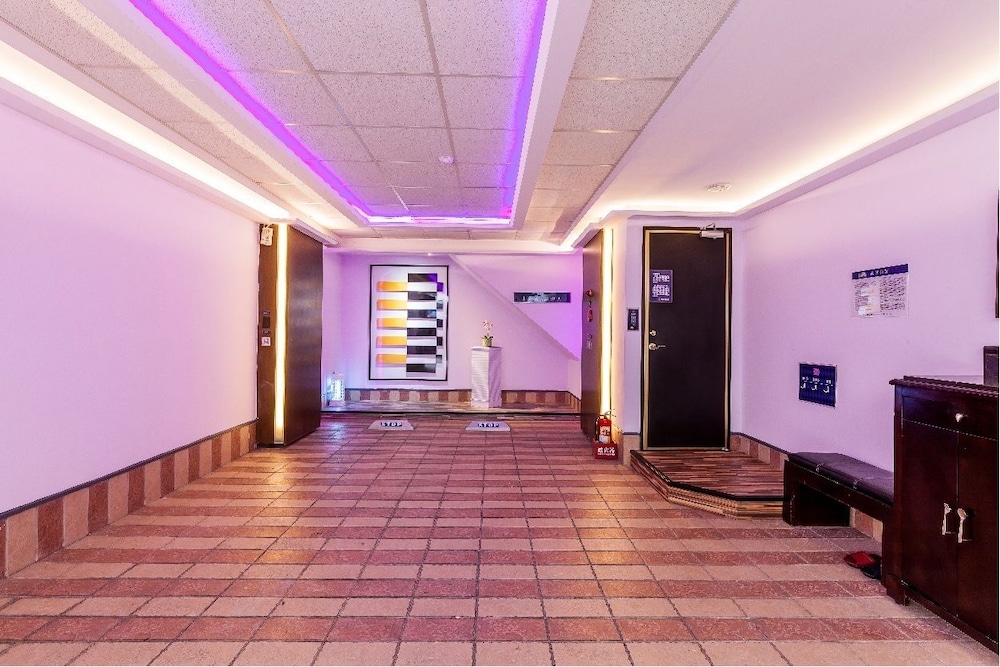Soho Motel 30/50