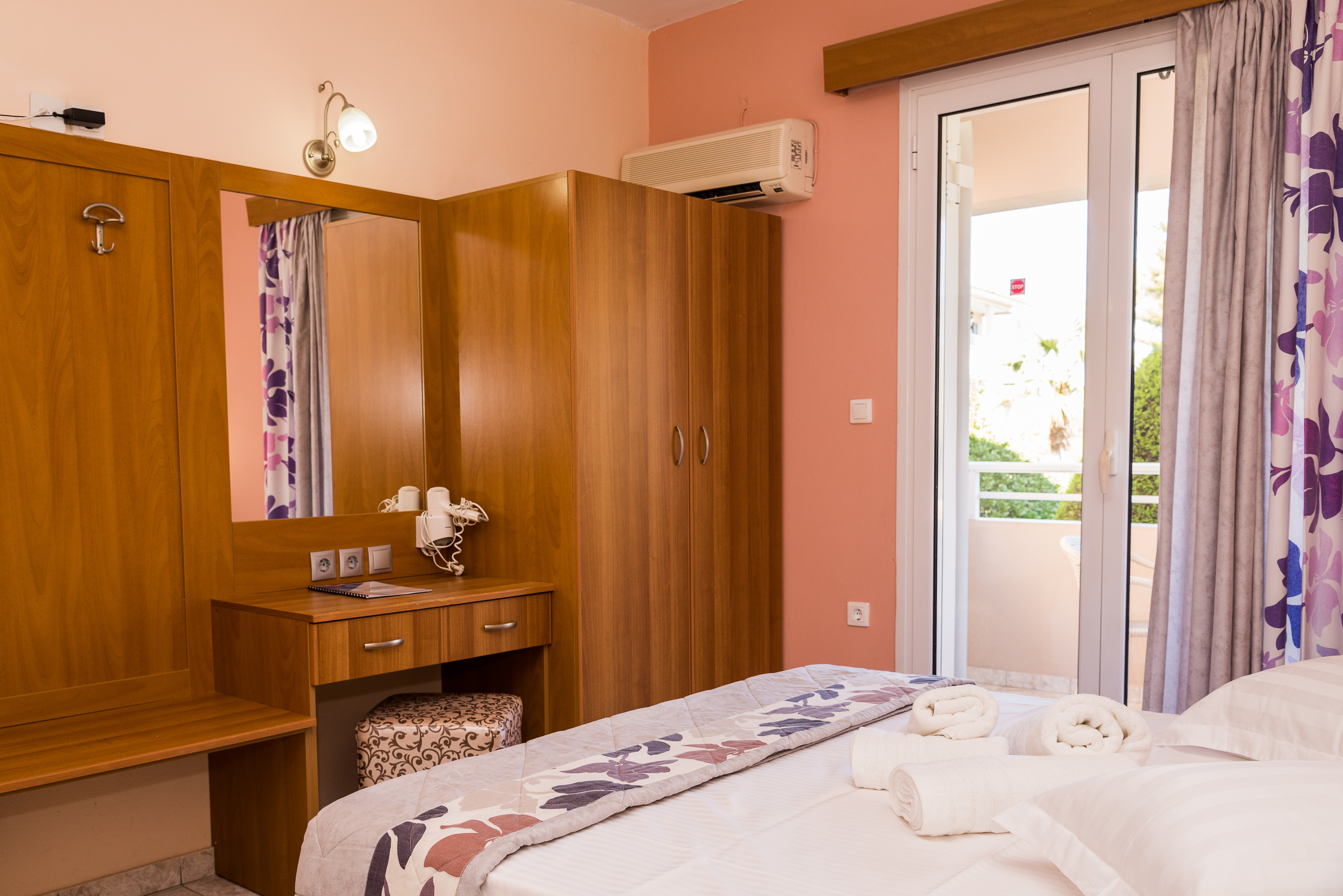 Hotel Macedonia 25/49