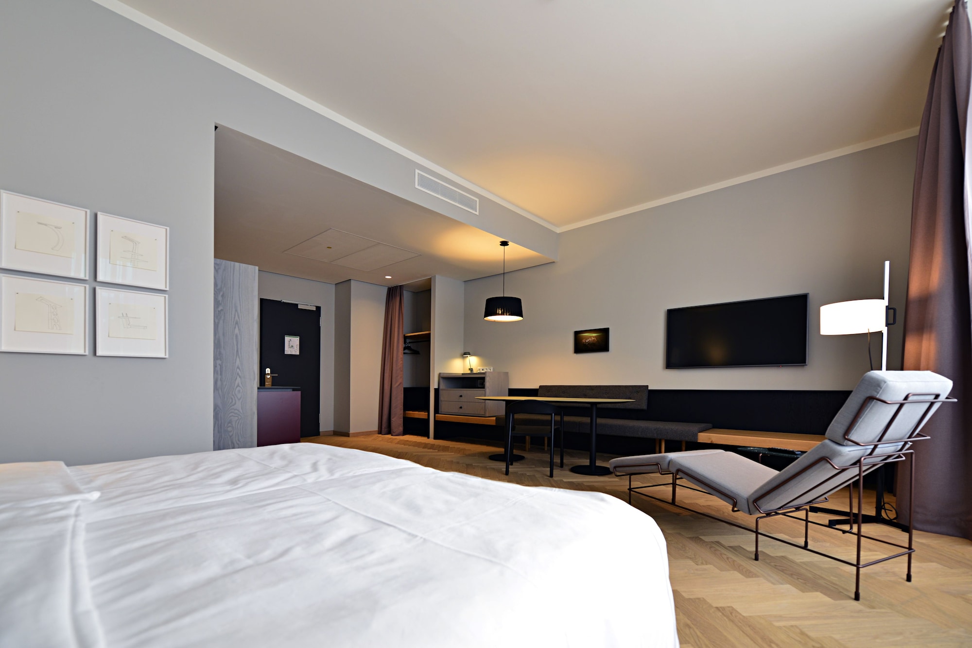 SUPERIOR, APARTMENT, KITCHENETTE