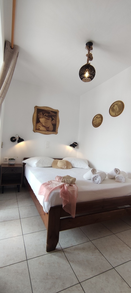 Kapetanos Rooms 23/50