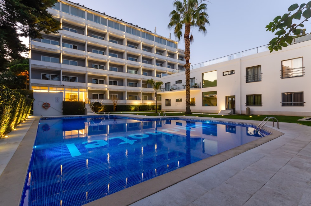 Lido Hotel 6/50