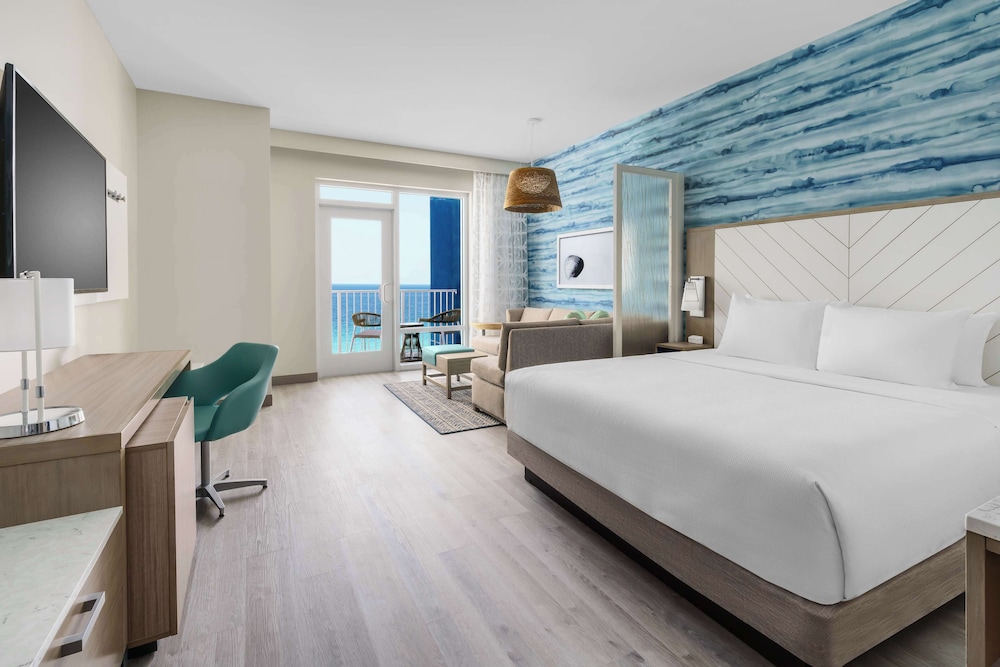 Room, King Bed, Gulf View, Sofa, Balcony, High Floor