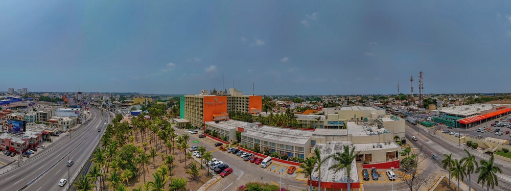 Hotel Posada de Tampico 45/51