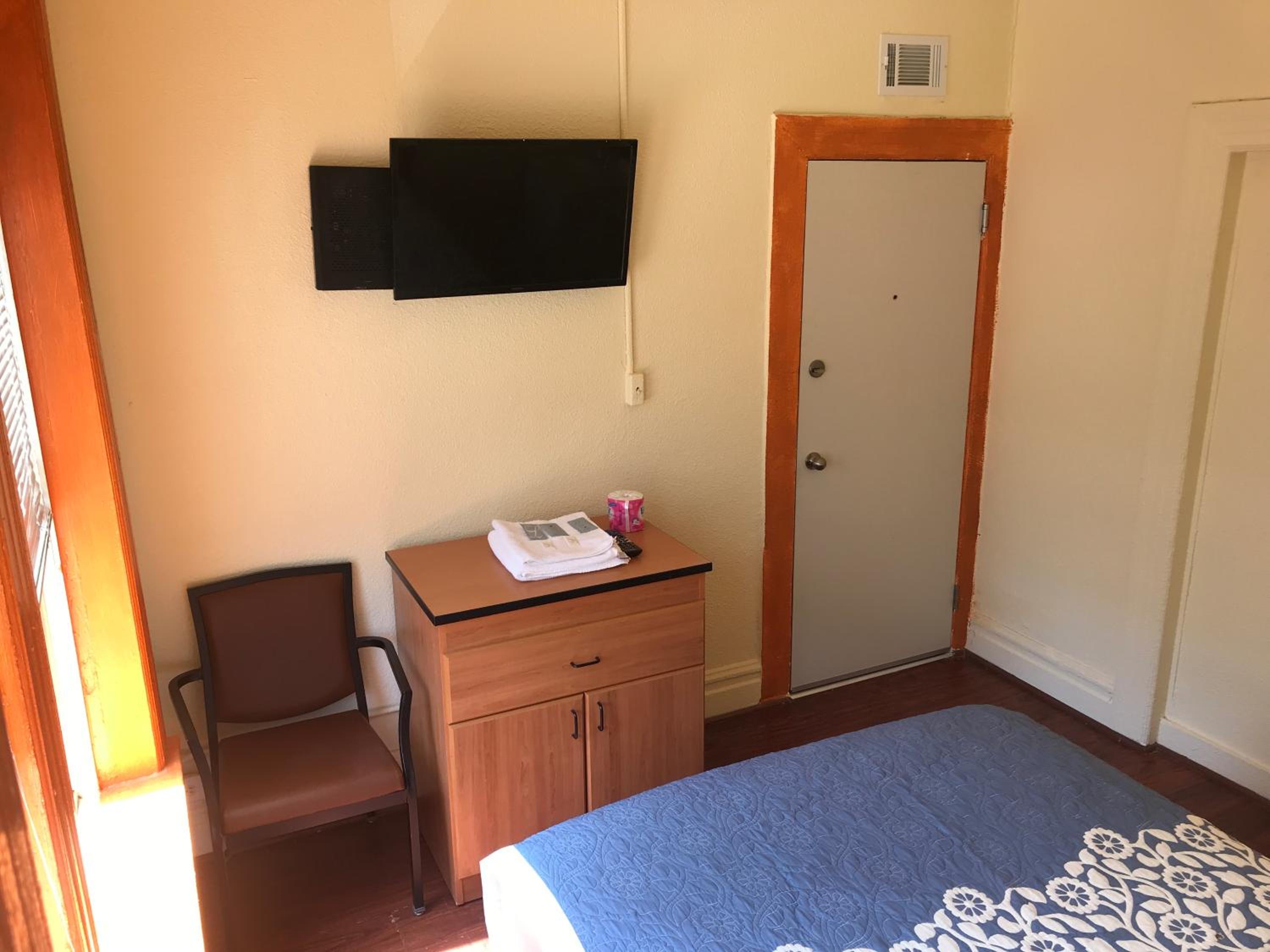 Boston Hotel 9/25